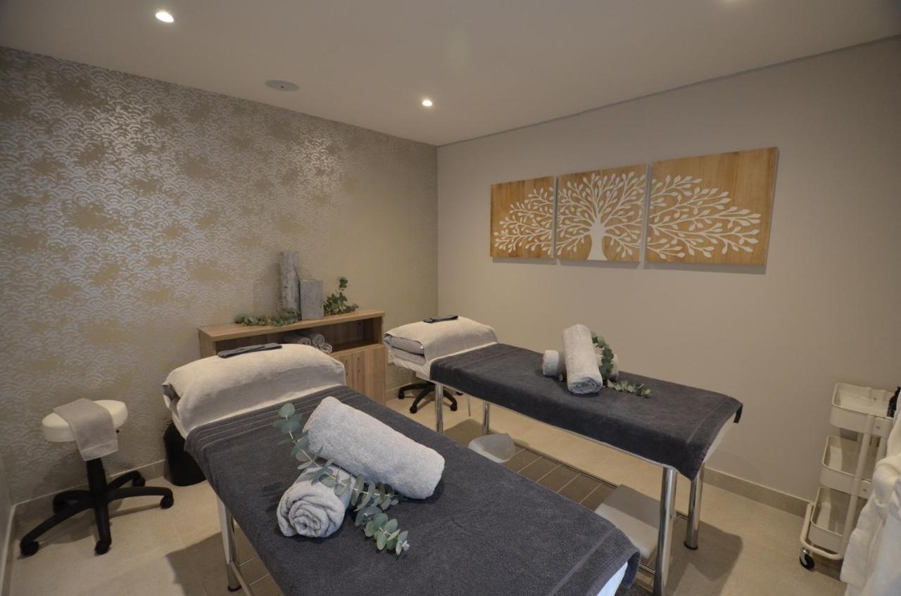 Black Eagle Hotel & Spa Roodepoort Ngoại thất bức ảnh
